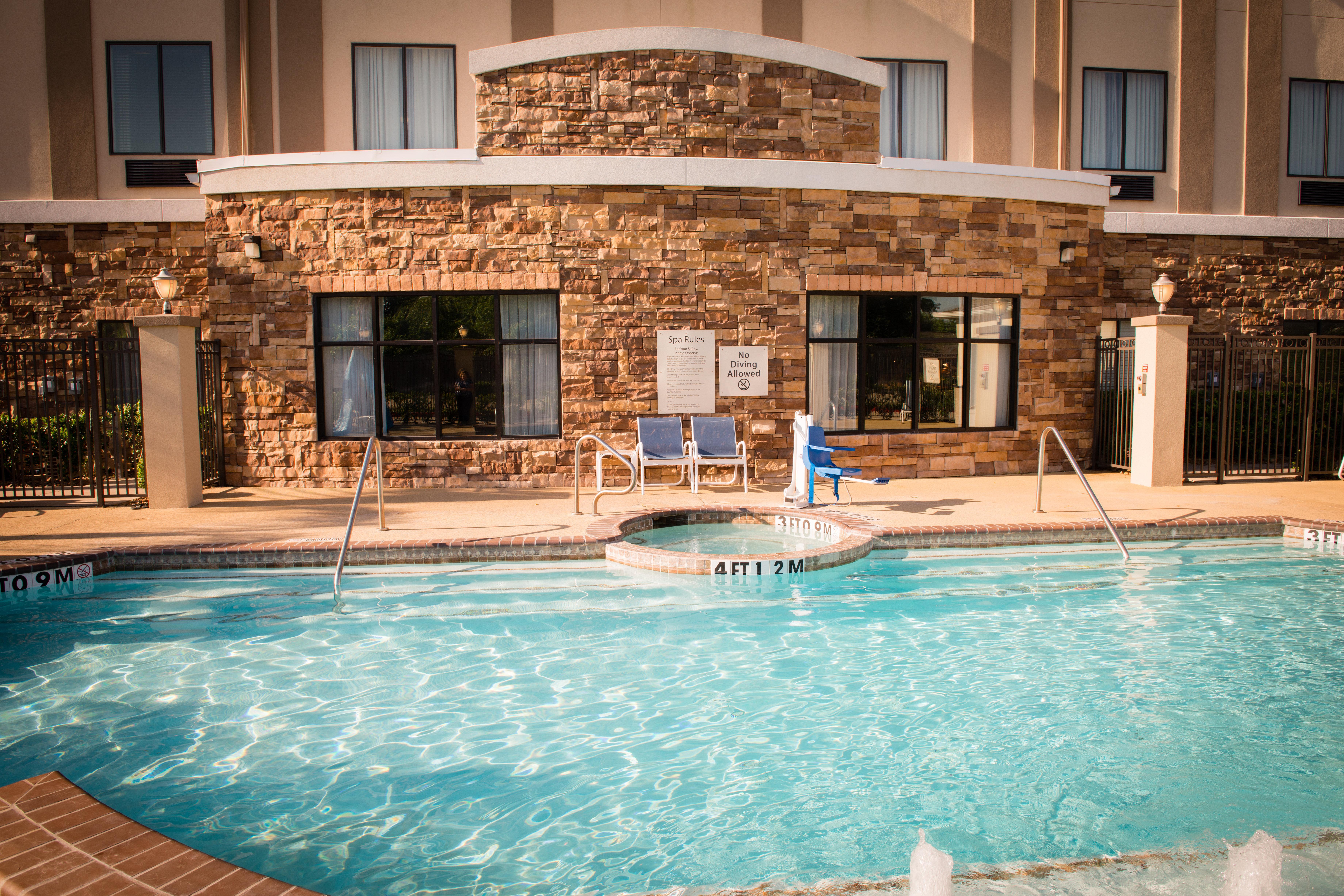 Holiday Inn Express Hotel & Suites Houston Nw Beltway 8-West Road By Ihg Jersey Village Exterior photo